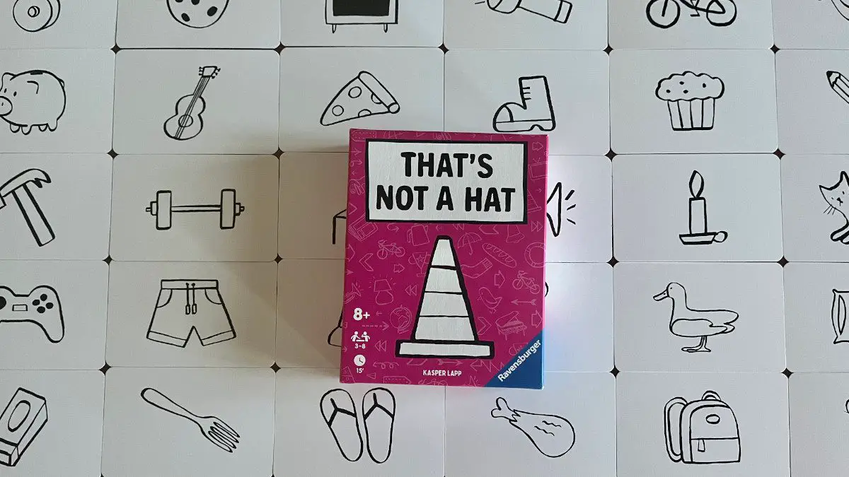  Ravensburger That's Not A Hat – A Bluffing and Memory Party  Game for Ages 8 and Up : Toys & Games