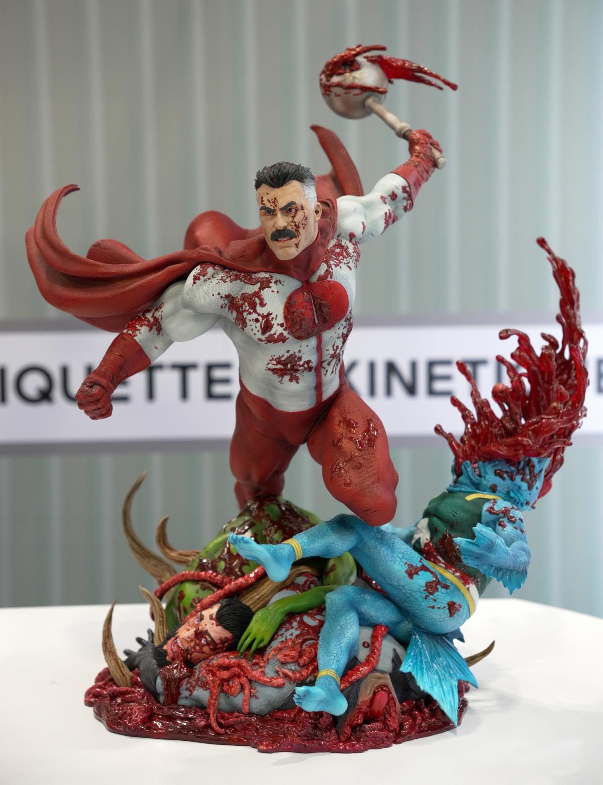 Omni-Man Resin Statue by Kinetiquettes