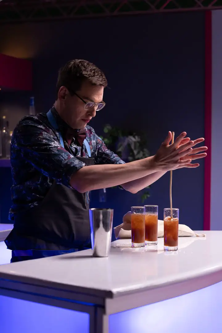 Grant Howitt mixes up drinks for Survivor alums